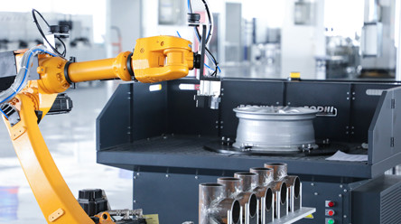 The role and advantages of industrial robots in production enterprises